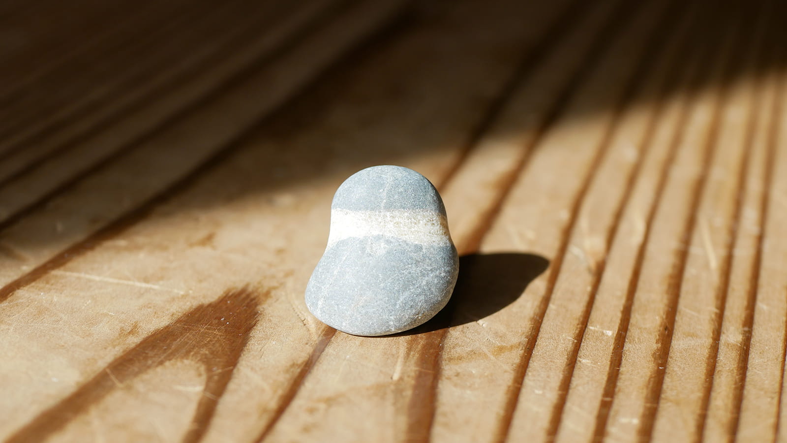 はんなりこだるま水石