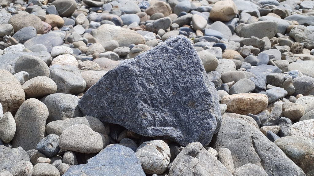 山形の水石候補