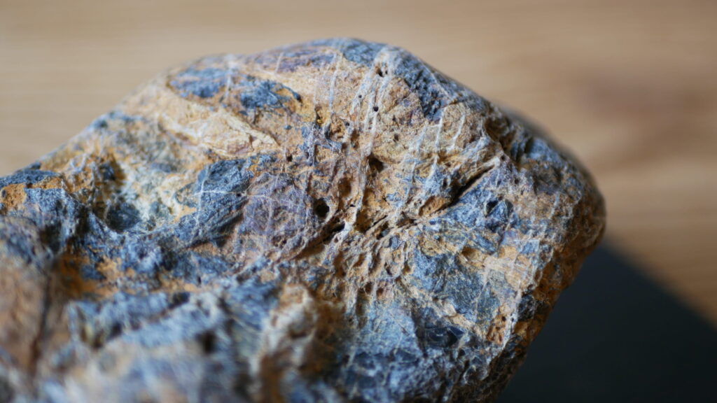 真ん中付近に糸掛の肌合が見える