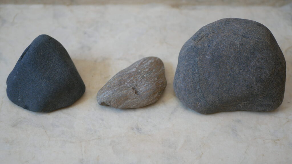 多摩川梨地石を見比べてみる