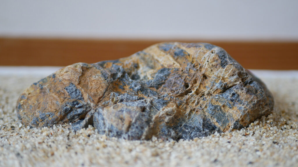 青灰色の水石 商品詳細ページ